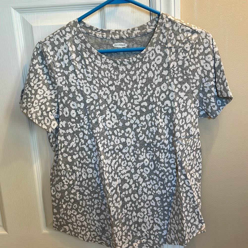 NWT Old Navy animal print tee